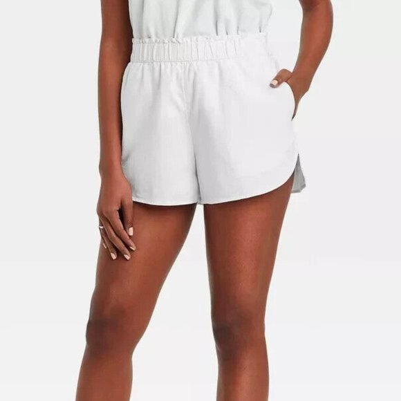 Women's High Rise Pull-On Shorts - Universal Thread White Size XL - Picture 1 of 13